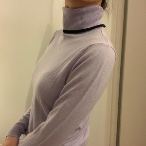 Lilac turtleneck sweater